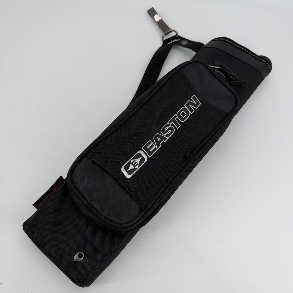 Easton Archery Hip Quiver 3 Tube Arrow Holder Black Zippered Accessory Pocket